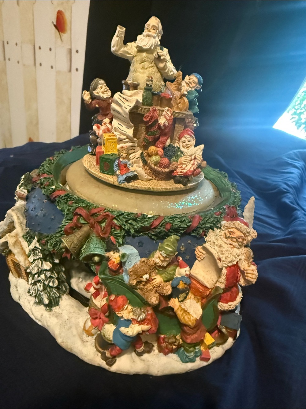 Holiday Workshop Music Box Plays "Santa  is Coming To Town" Christmas No Box